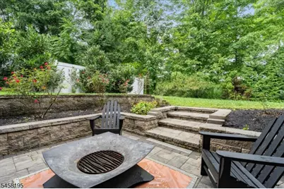 25 Oakwood Dr, New Providence, NJ 07974 - Photo 44