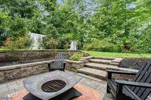 25 Oakwood Dr, New Providence, NJ 07974 - Photo 44
