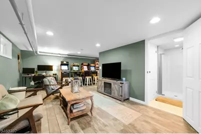 644 Golf Ter, Union Township, NJ 07083 - Photo 20