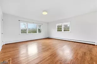15 Monroe Pl, Montclair, NJ 07042 - Photo 6