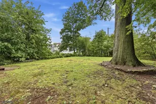 15 Monroe Pl, Montclair, NJ 07042 - Photo 20