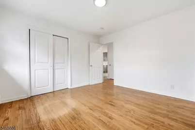 15 Monroe Pl #2, Montclair, NJ 07042 - Photo 10