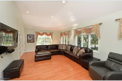 3 Bayberry Ln, North Haledon, NJ 07508 - Photo 16