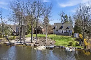 173 Point Breeze Dr, West Milford, NJ 07421 - Photo 2
