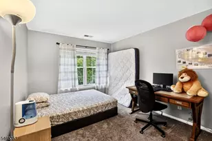 48 Waugh Ct, Bridgewater Twp., NJ 08807 - Photo 10