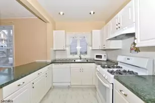 30 Aubrey St, Summit, NJ 07901 - Photo 8