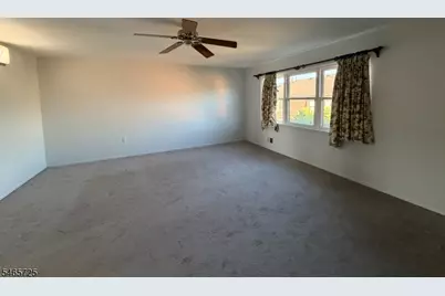 2707 Merrywood Dr, Edison, NJ 08817 - Photo 28
