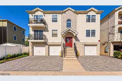 208 Oak St, Elizabeth, NJ 07201 - Photo 1