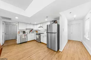 208 Oak St, Elizabeth, NJ 07201 - Photo 22