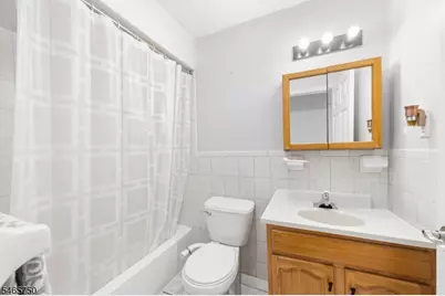 208 Oak St, Elizabeth, NJ 07201 - Photo 24