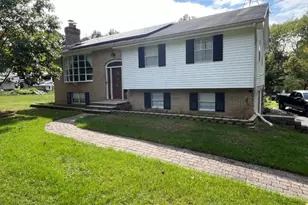 22 Spring Valley Rd, Hardwick Township, NJ 07825 - Photo 2