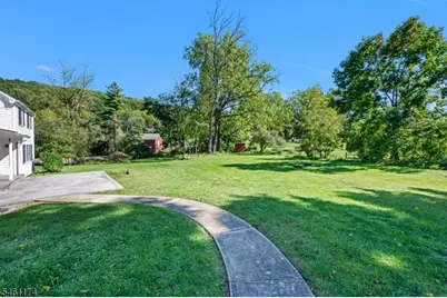 132 Valley Station Rd, Bethlehem Township, NJ 08802 - Photo 4