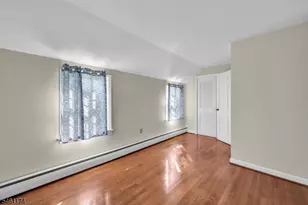 132 Valley Station Rd, Bethlehem Township, NJ 08802 - Photo 16