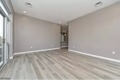 271 Millburn Ave #2D, Millburn, NJ 07041 - Photo 8