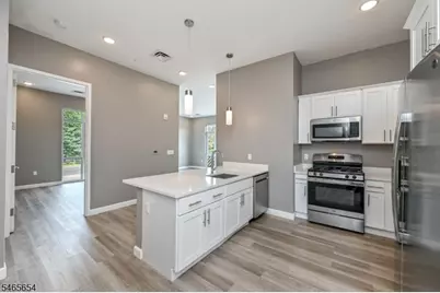 271 Millburn Ave #2D, Millburn, NJ 07041 - Photo 4