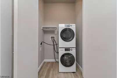 271 Millburn Ave #2D, Millburn, NJ 07041 - Photo 12