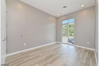 271 Millburn Ave #2D, Millburn, NJ 07041 - Photo 14