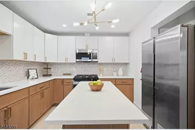 647 S 10th St, Newark, NJ 07108 - Photo 22