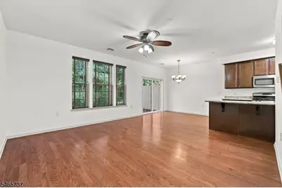 305 Waterview Ct #305, Hanover Township, NJ 07927 - Photo 8