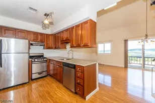5 Steamboat Dr, Vernon, NJ 07462 - Photo 12