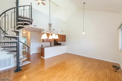 5 Steamboat Dr #4, Vernon, NJ 07462 - Photo 8