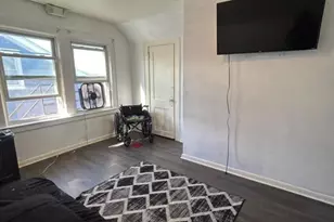 37 Peck Ave, Newark, NJ 07107 - Photo 2