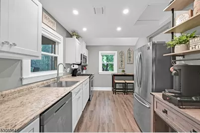155 White Meadow Rd, Rockaway Township, NJ 07866 - Photo 4