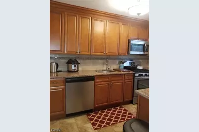 67 Manchester Ct, Wayne, NJ 07470 - Photo 1