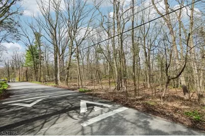 11 Alamoosook Rd, Vernon, NJ 07422 - Photo 6