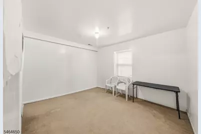 39 Wainwright St, Newark, NJ 07112 - Photo 6