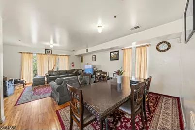 39 Wainwright St, Newark, NJ 07112 - Photo 20