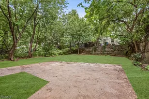 592 S 18th St, Newark, NJ 07103 - Photo 26