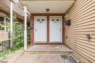 592 S 18th St, Newark, NJ 07103 - Photo 4