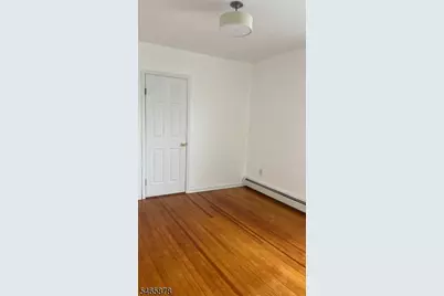 28 Hudson St #2, Clifton, NJ 07011 - Photo 4