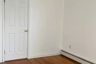 28 Hudson St, Clifton, NJ 07011 - Photo 4