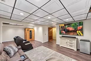 89 Lexington Ln, Wayne, NJ 07470 - Photo 24