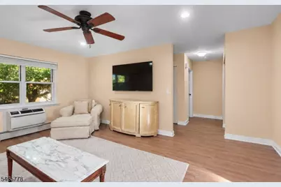49 Knox Ter #2A, Wayne, NJ 07470 - Photo 6