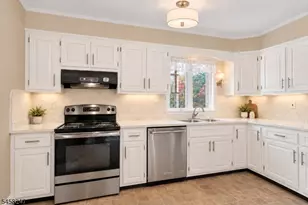 167 N Finley Ave, Bernards Township, NJ 07920 - Photo 4