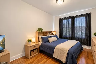 299 Renner Ave, Newark, NJ 07112 - Photo 6
