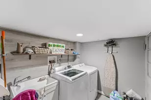 1975 Rutherford St, Rahway, NJ 07065 - Photo 32
