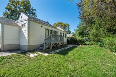19 Alexander Ave, Bloomfield, NJ 07003 - Photo 4