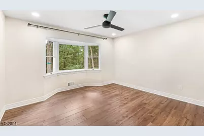 31 Warren Cutting, Chester, NJ 07930 - Photo 18