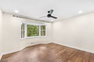 31 Warren Cutting, Chester, NJ 07930 - Photo 18
