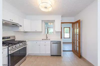 374 Park St #2, Montclair, NJ 07043 - Photo 8
