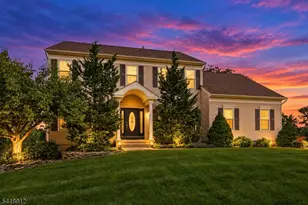 1709 Washington Valley Dr, Greenwich Township, NJ 08886 - Photo 2