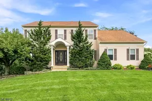 1709 Washington Valley Dr, Greenwich Township, NJ 08886 - Photo 1
