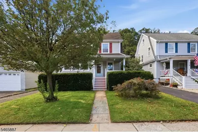 4 Denman Pl, Summit, NJ 07901 - Photo 2
