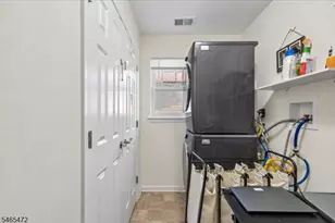 1017 Spruce St, Roselle, NJ 07203 - Photo 16
