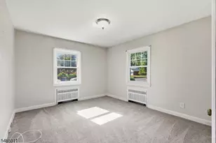 127 Warrenville Rd, Green Brook Township, NJ 08812 - Photo 22