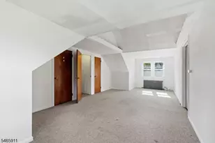 127 Warrenville Rd, Green Brook Township, NJ 08812 - Photo 26